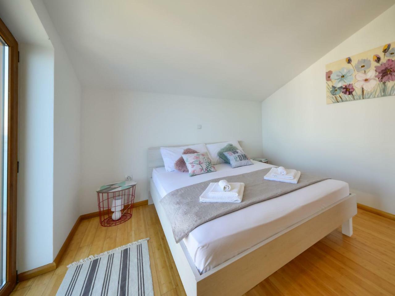 Apartment Val 2-1 By Interhome Светий Юрай Екстер'єр фото